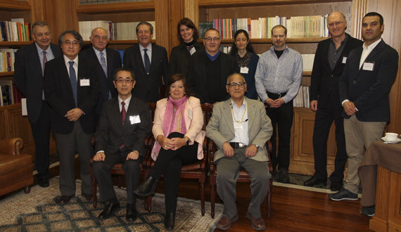 Investigadores del CIBER-BBN repasan pasado, presente y futuro de los Materiales mesoporosos en la Fundación Ramón Areces