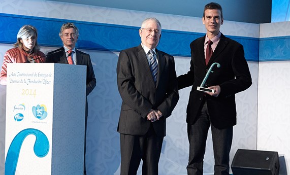 Miquel Bioque recibe el premio a la mejor tesis doctoral otorgado por la Fundación Pfizer