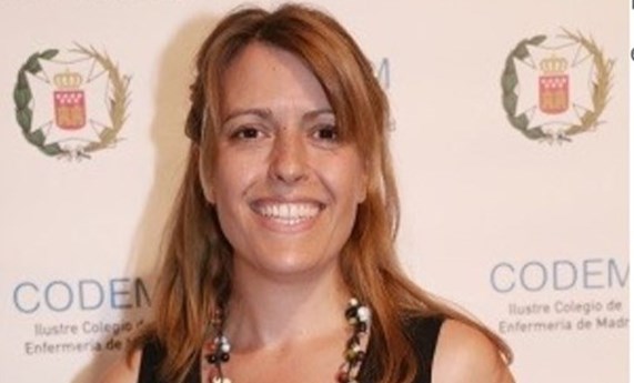 Cecilia Tapia, recibe el Premio Nacional de Investigación en Enfermería
